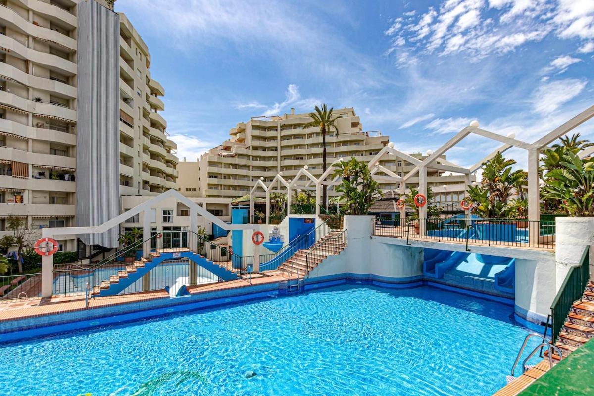 797 Holiday Rentals - Benalbeach- Moderno Piso Para 5 Con Vistas Al Mar Benalmadena Exterior photo