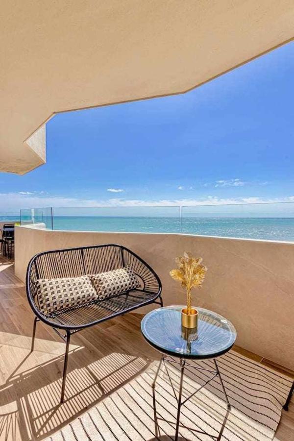 797 Holiday Rentals - Benalbeach- Moderno Piso Para 5 Con Vistas Al Mar Benalmadena Exterior photo