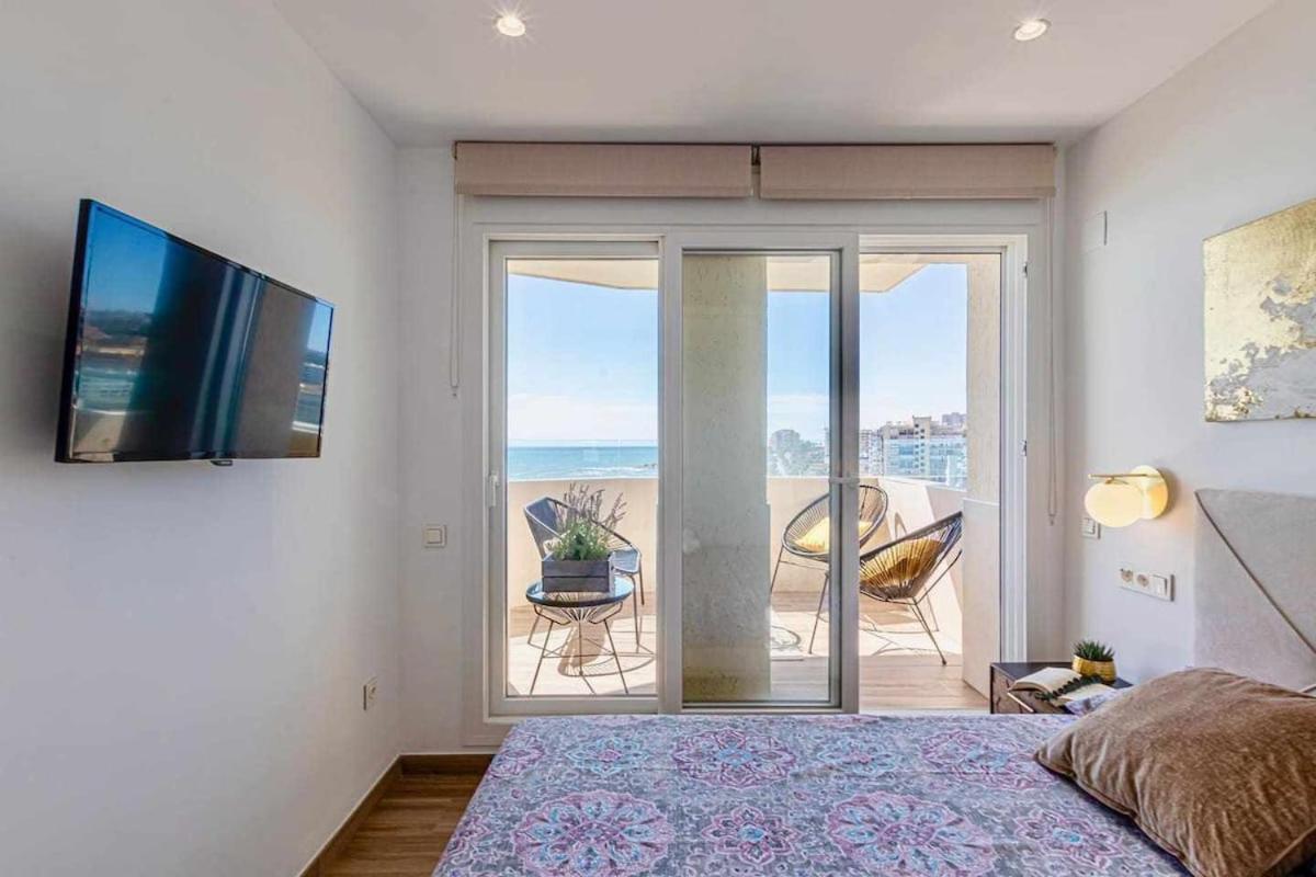 797 Holiday Rentals - Benalbeach- Moderno Piso Para 5 Con Vistas Al Mar Benalmadena Exterior photo
